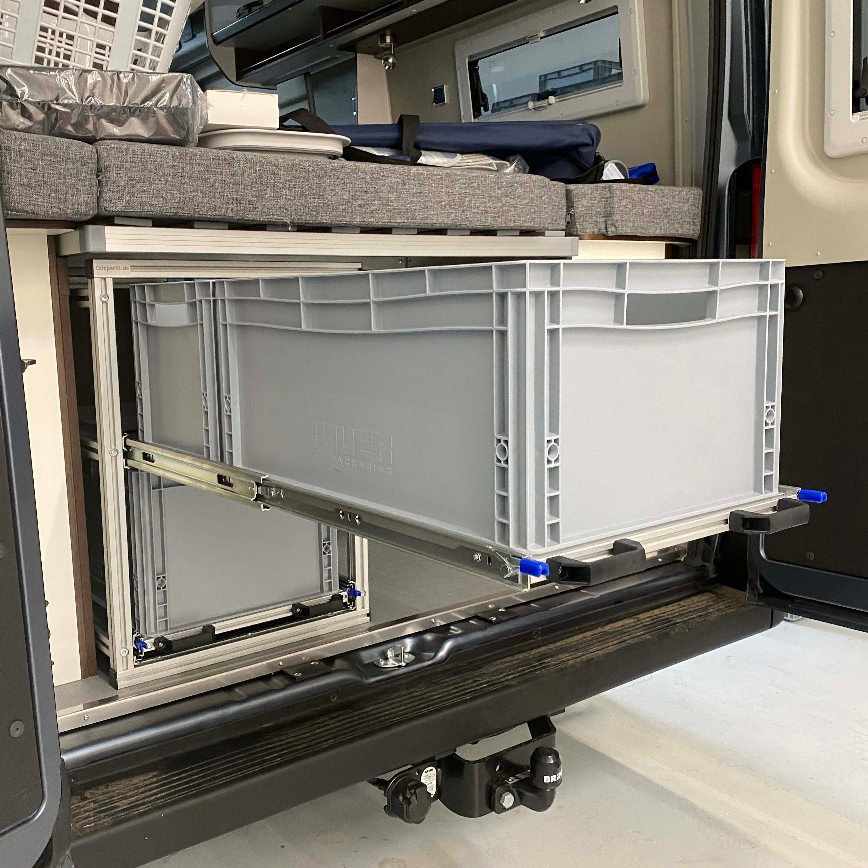 Heckauszug 2 Etagen Pössl Summit 540 Prime & Shine - Stabile und sichere Konstruktion - Jede Etage mit Vollauszug Euroboxoptimiert